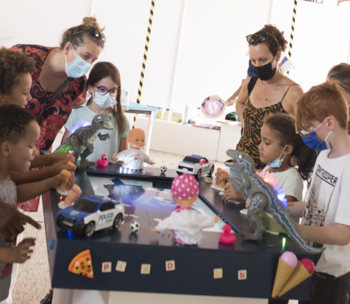 Pied De Bebe Shake That Button